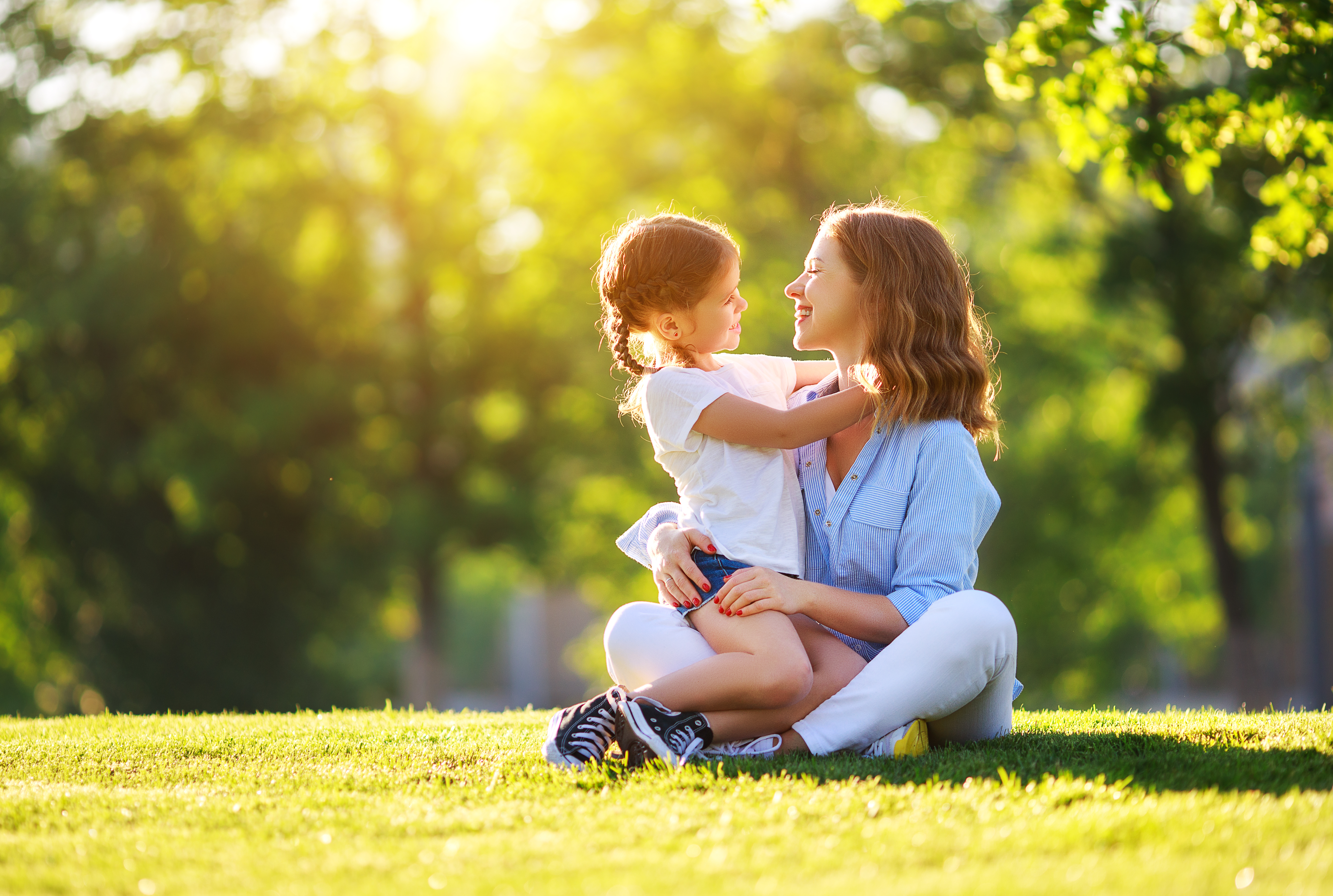 Balancing Strollers and Spreadsheets: Here Are 2025’s Top Metros For Working Moms 