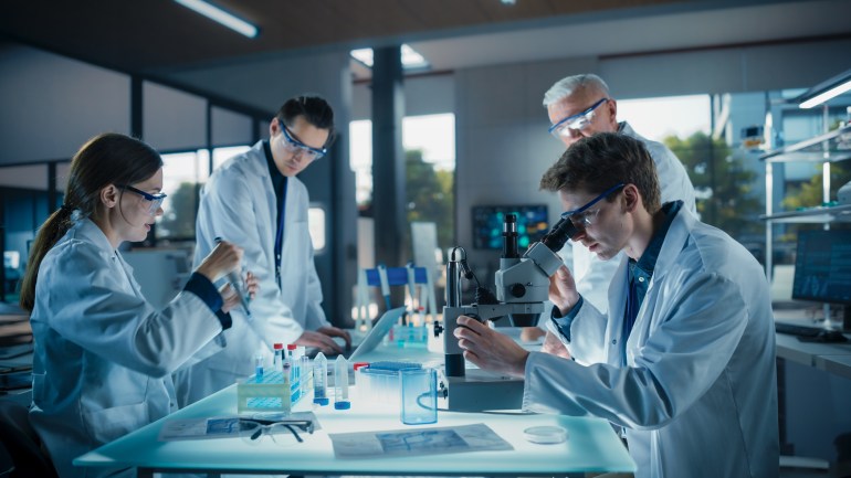 Science at Work: STEM Jobs Flourish Nationwide, Silicon Valley Remains Benchmark