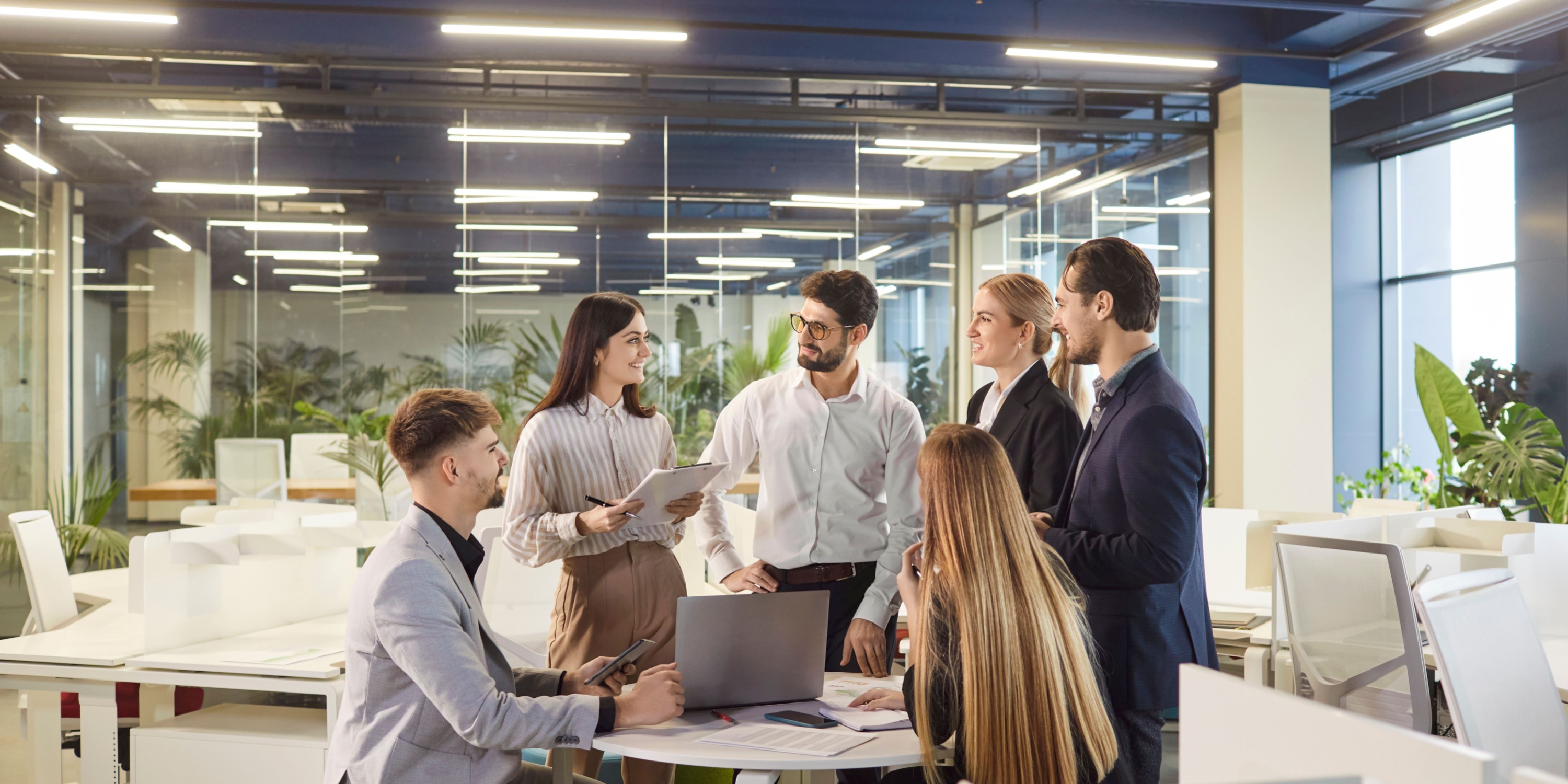How to Build Hybrid Team Cadence: A Guide to Weekly Anchor Days and Together Weeks