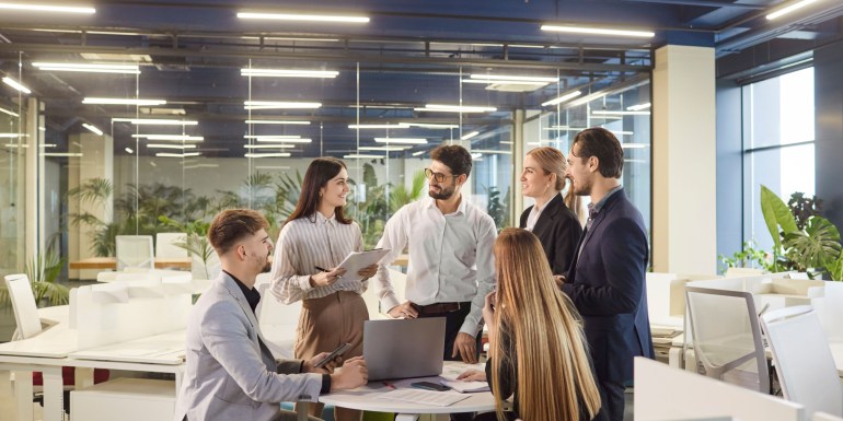 How to Build Hybrid Team Cadence: A Guide to Weekly Anchor Days and Together Weeks